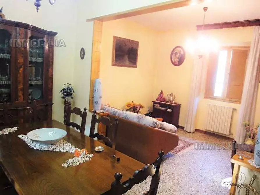 Immagine 3 di Rustico / casale in vendita  a Arezzo