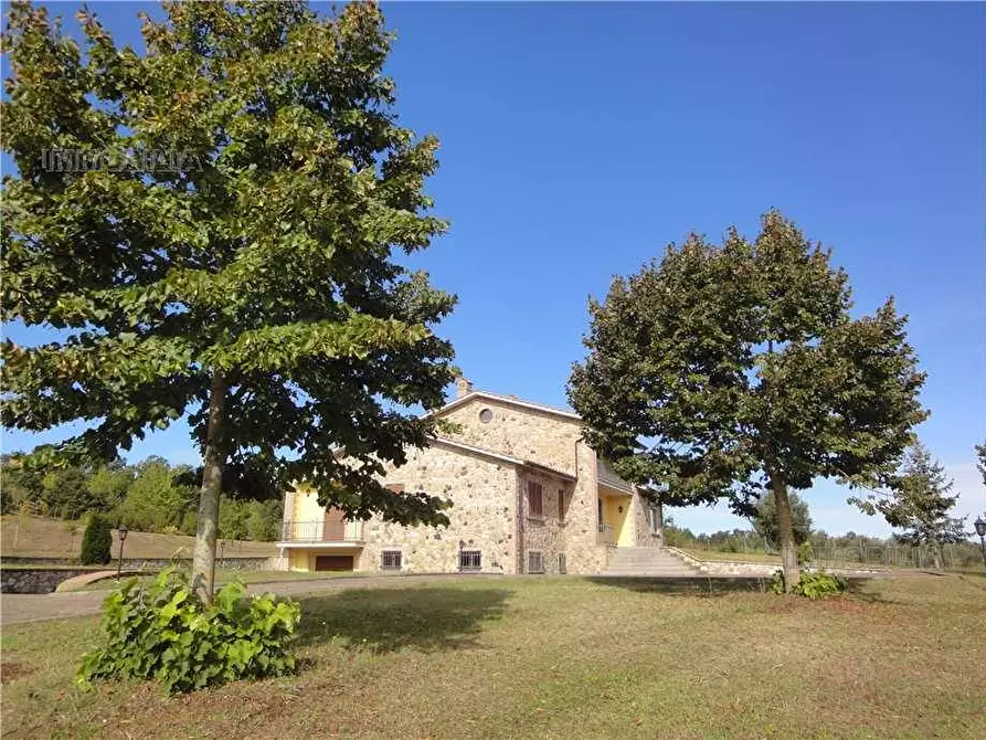 Immagine 1 di Villa in vendita  a Porano