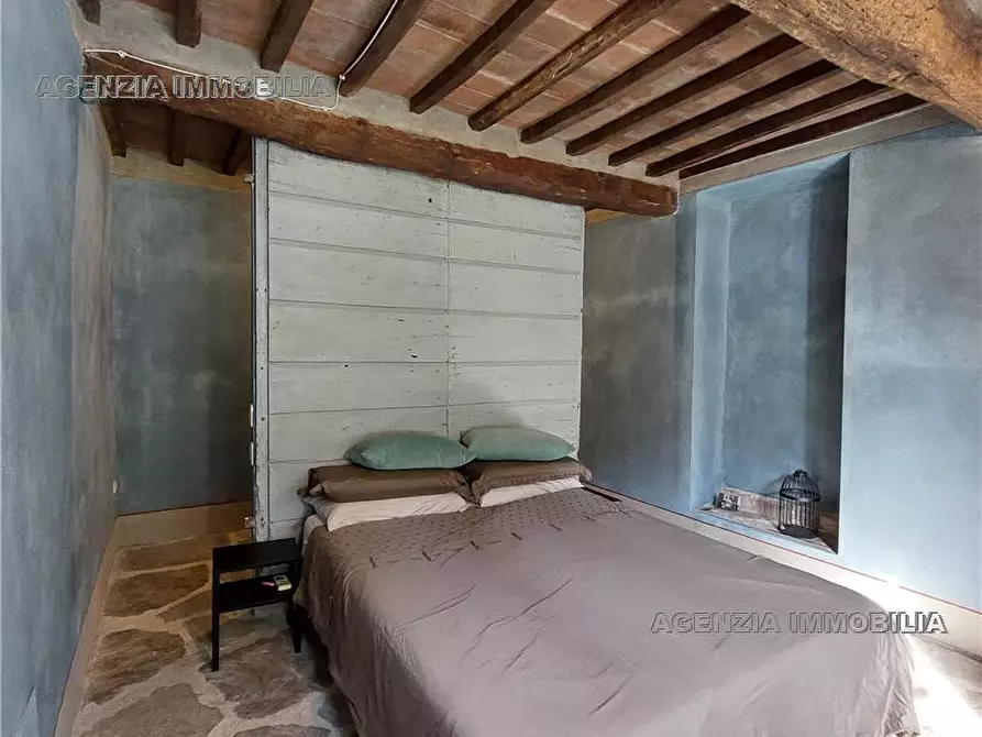 Immagine 8 di Appartamento in vendita  a Anghiari