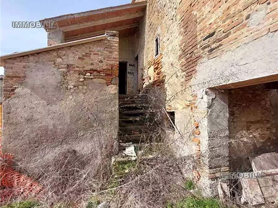 Immagine 2 di Rustico / casale in vendita  a Citerna