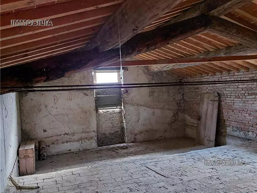 Immagine 5 di Rustico / casale in vendita  a Citerna