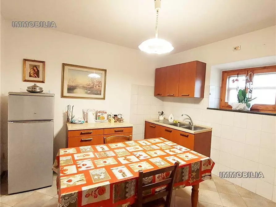 Immagine 13 di Villa in vendita  a Città Di Castello