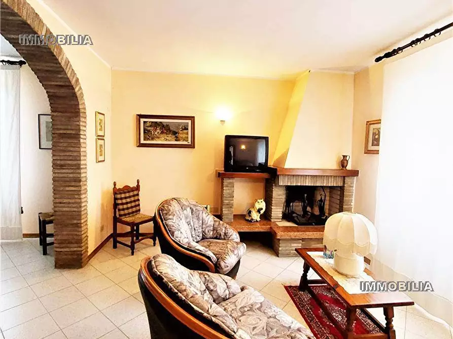 Immagine 3 di Villa in vendita  a Città Di Castello