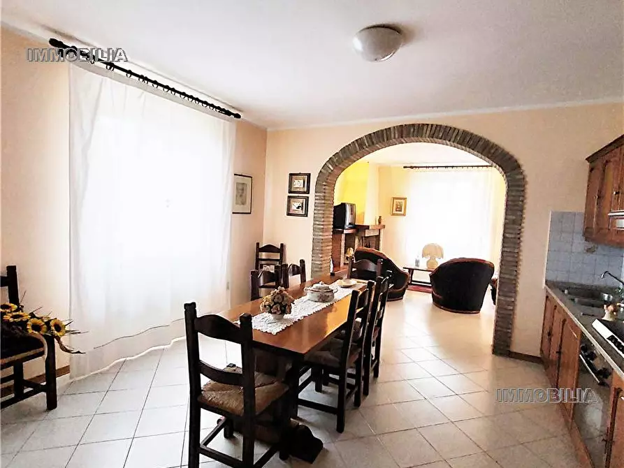 Immagine 5 di Villa in vendita  a Città Di Castello