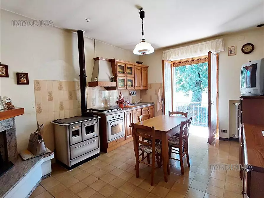 Immagine 3 di Villa in vendita  a Citerna