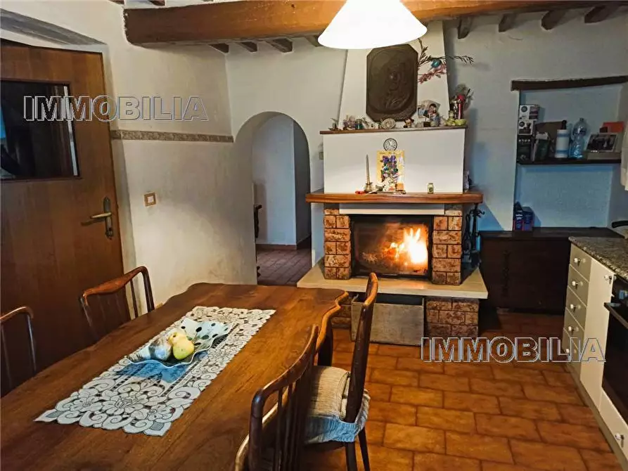 Immagine 3 di Porzione di casa in vendita  a Citerna
