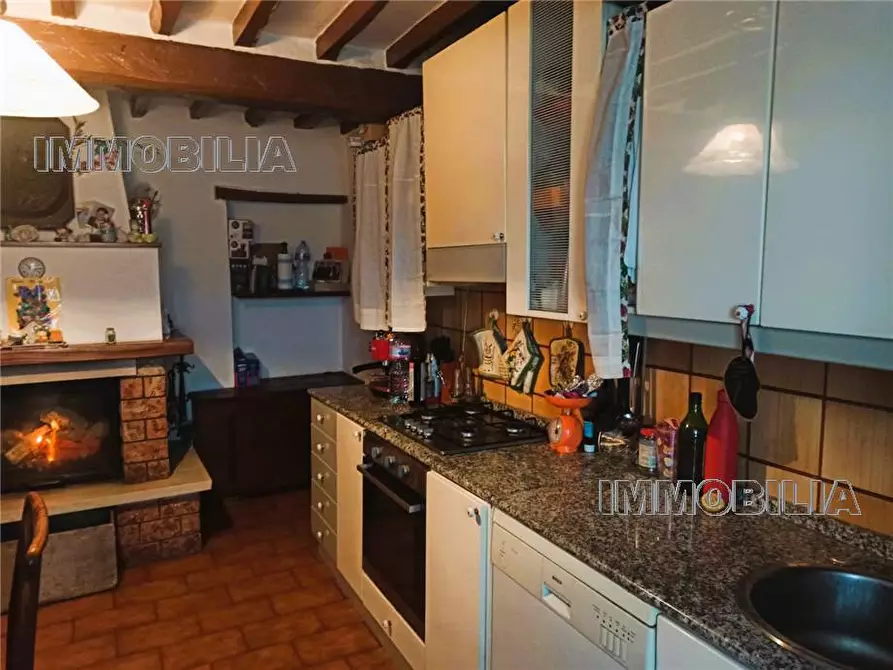 Immagine 4 di Porzione di casa in vendita  a Citerna