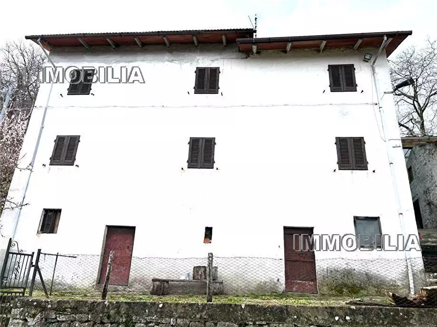 Immagine 1 di Villa in vendita  a Castel San Niccolo'