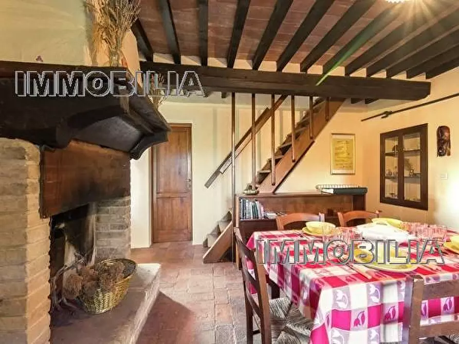 Immagine 8 di Rustico / casale in vendita  a Monterchi
