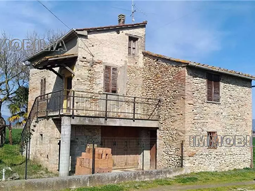 Immagine 1 di Villa in vendita  a Citerna