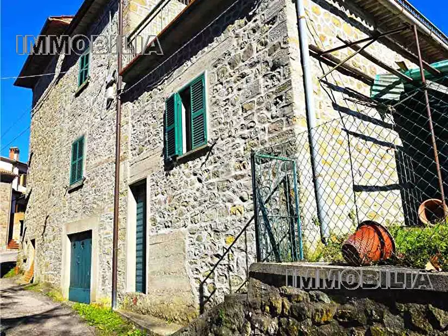 Immagine 11 di Porzione di casa in vendita  a Caprese Michelangelo