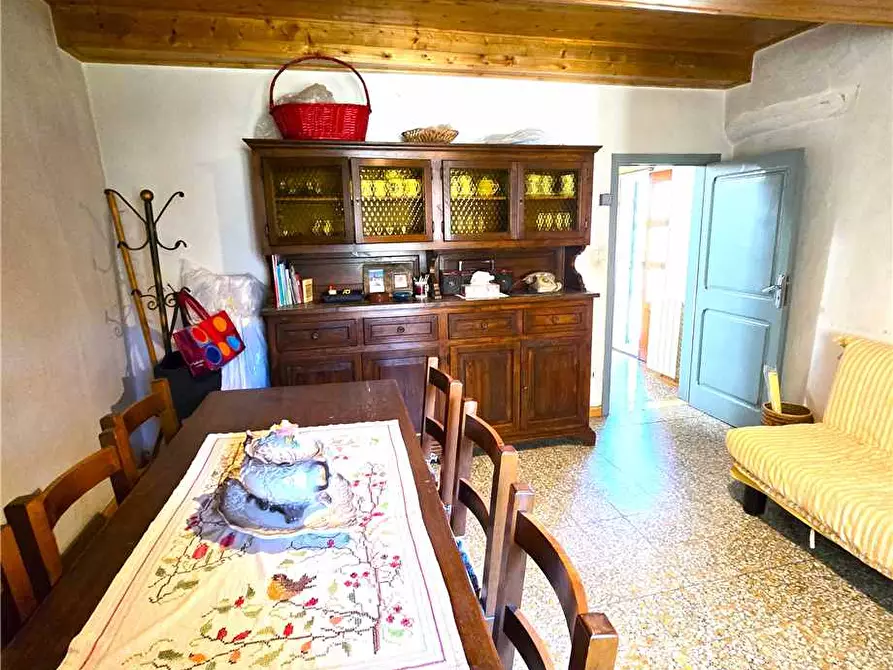 Immagine 3 di Porzione di casa in vendita  a Caprese Michelangelo