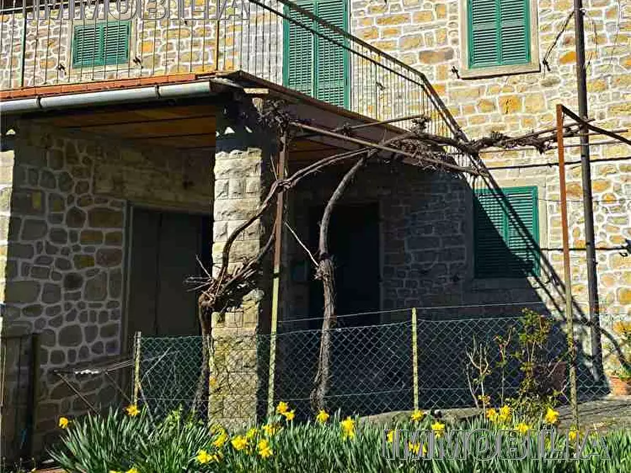 Immagine 9 di Porzione di casa in vendita  a Caprese Michelangelo