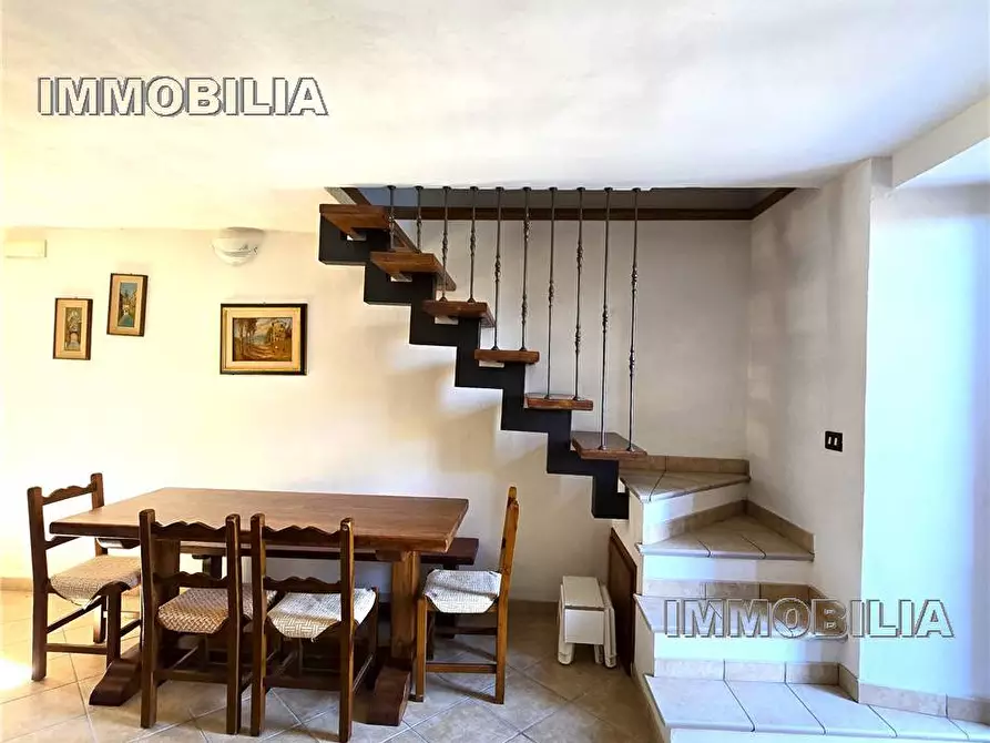 Immagine 5 di Porzione di casa in vendita  a Caprese Michelangelo
