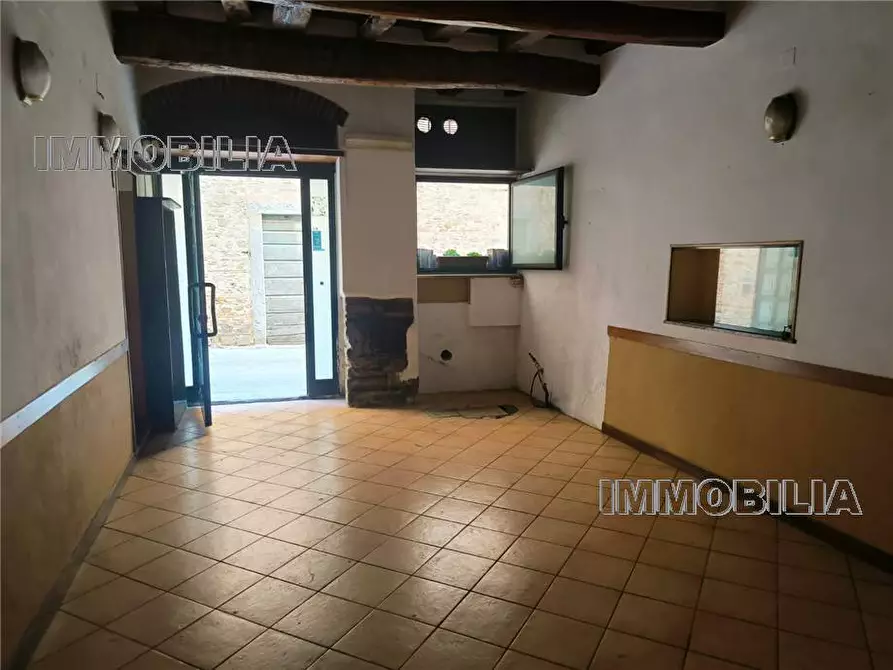 Immagine 5 di Ufficio in vendita  a Sansepolcro