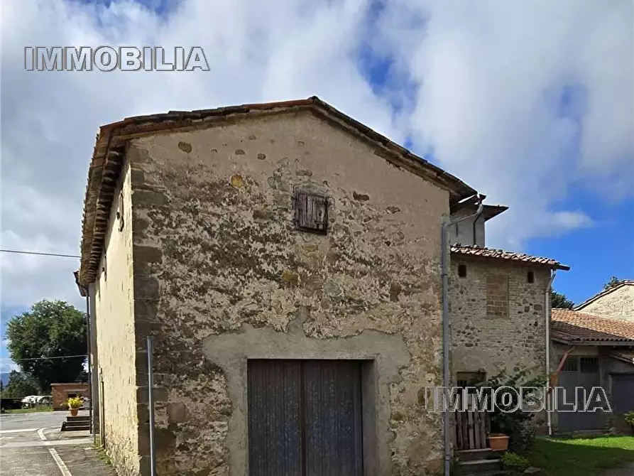 Immagine 1 di Deposito in vendita  a Sansepolcro