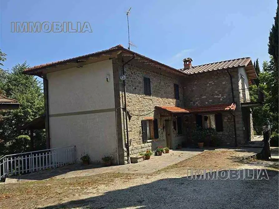 Immagine 2 di Rustico / casale in vendita  a Caprese Michelangelo