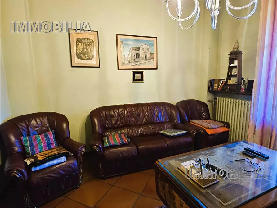 Immagine 17 di Deposito in vendita  a Arezzo