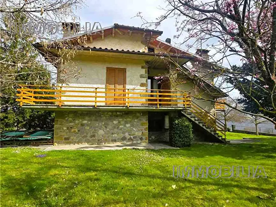 Immagine 2 di Villa in vendita  a Caprese Michelangelo