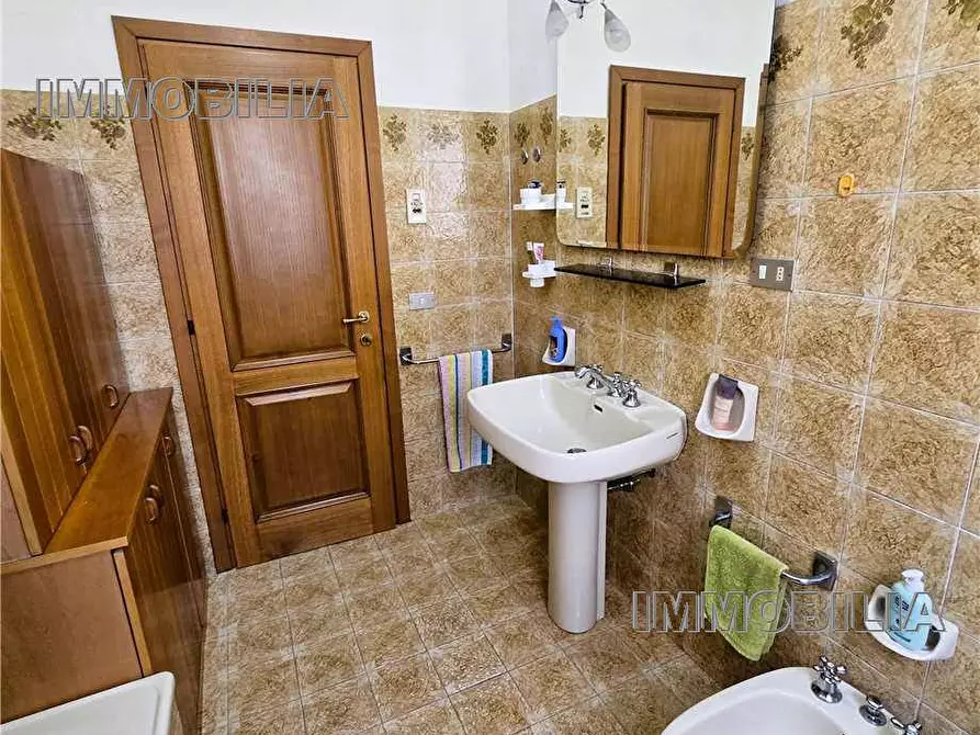 Immagine 21 di Villa in vendita  a Caprese Michelangelo