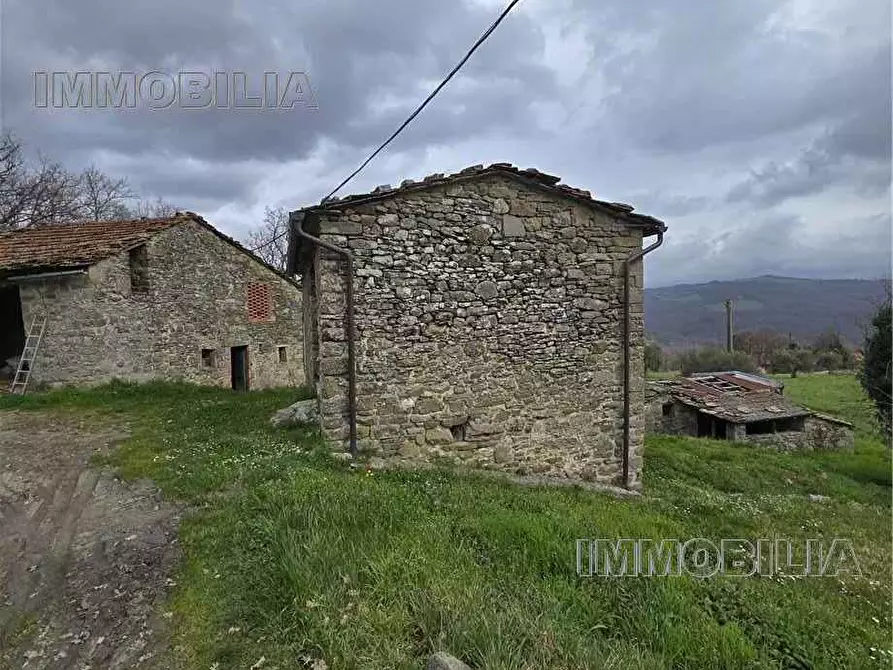 Immagine 33 di Villa in vendita  a Caprese Michelangelo