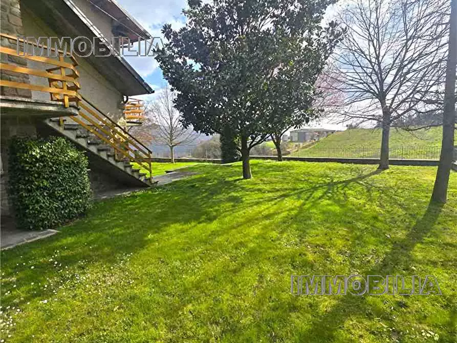 Immagine 4 di Villa in vendita  a Caprese Michelangelo