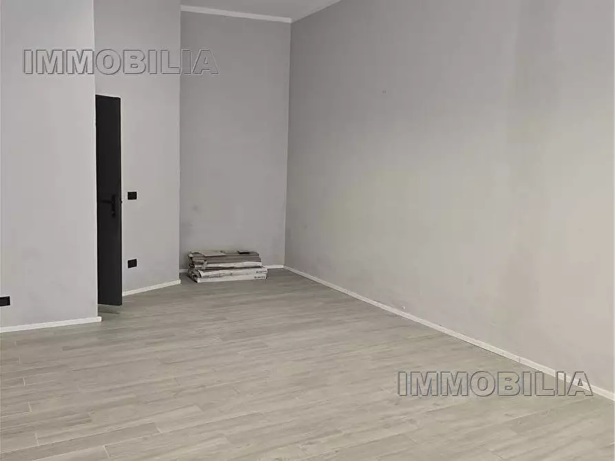 Immagine 3 di Ufficio in vendita  a Sansepolcro