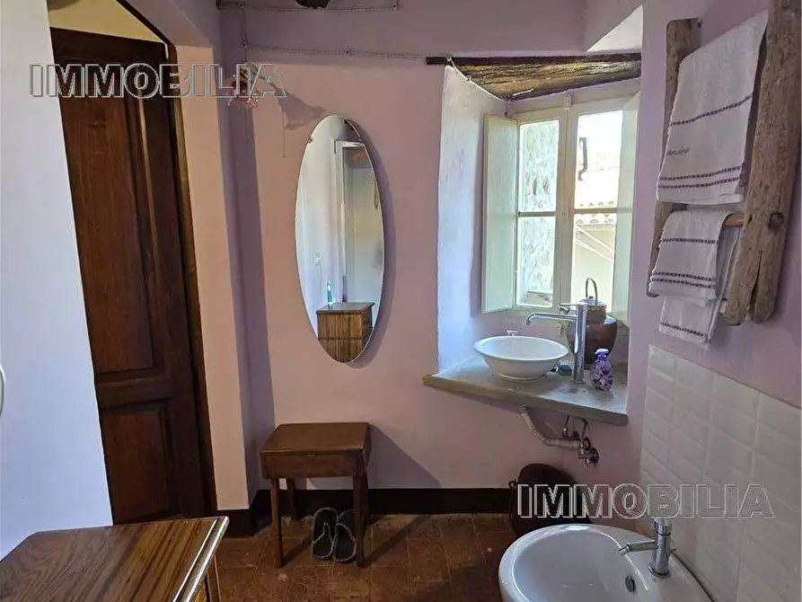 Immagine 26 di Porzione di casa in vendita  a Caprese Michelangelo