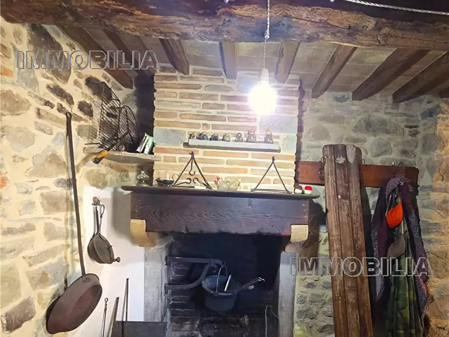 Immagine 6 di Porzione di casa in vendita  a Caprese Michelangelo