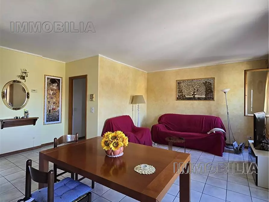 Immagine 2 di Appartamento in vendita  a Sansepolcro