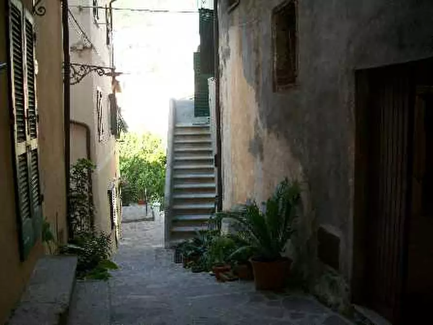 Immagine 3 di Deposito in vendita  a Rio