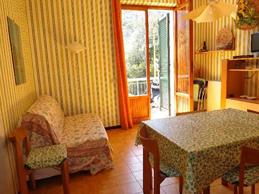 Immagine 5 di Appartamento in vendita  a Marciana