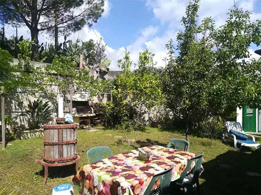 Immagine 2 di Villa in vendita  a Rio