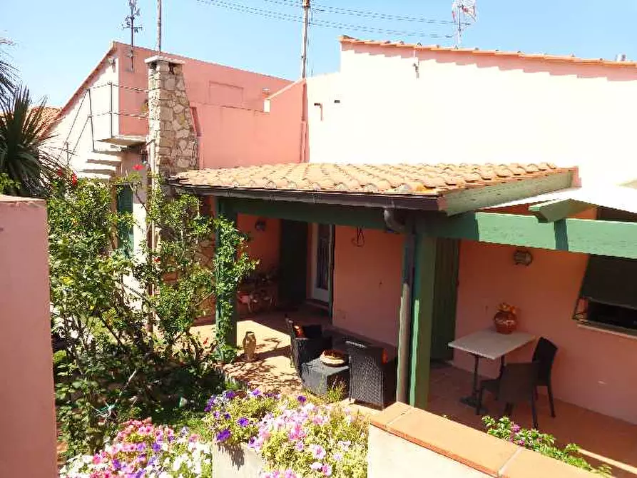 Immagine 4 di Villa in vendita  a Portoferraio
