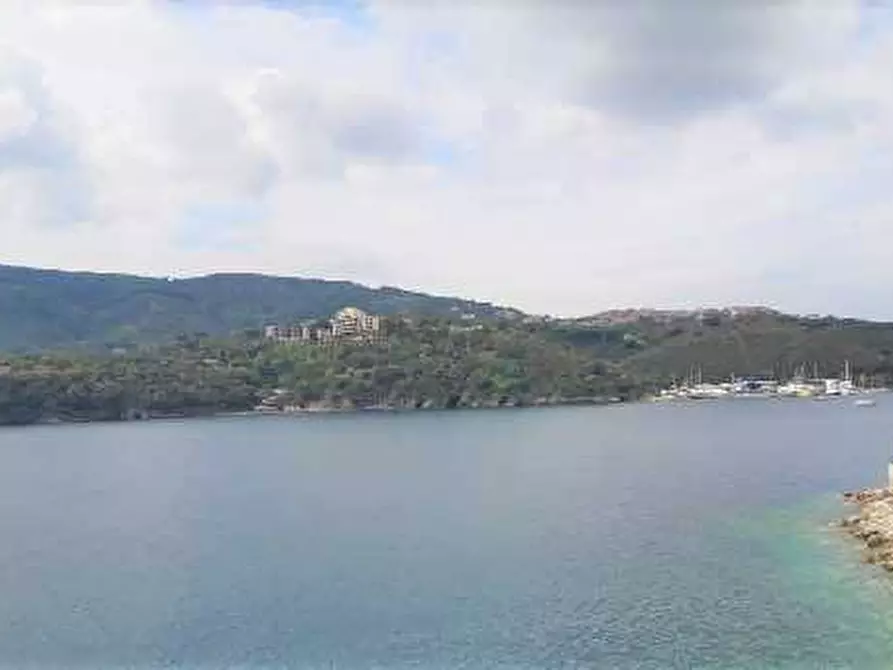 Immagine 1 di Appartamento in vendita  a Porto Azzurro