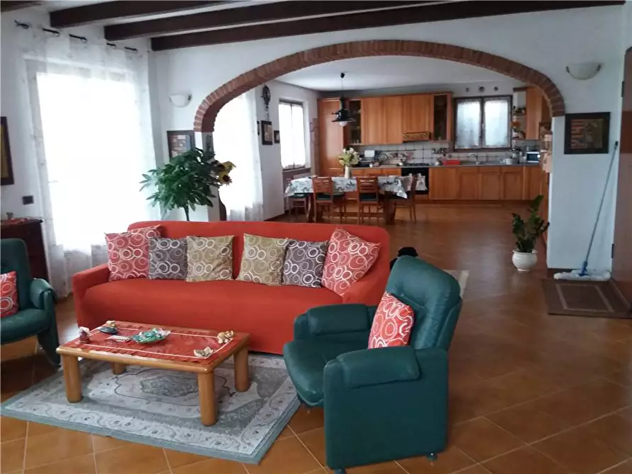 Immagine 5 di Villa in vendita  a Campo Nell'elba