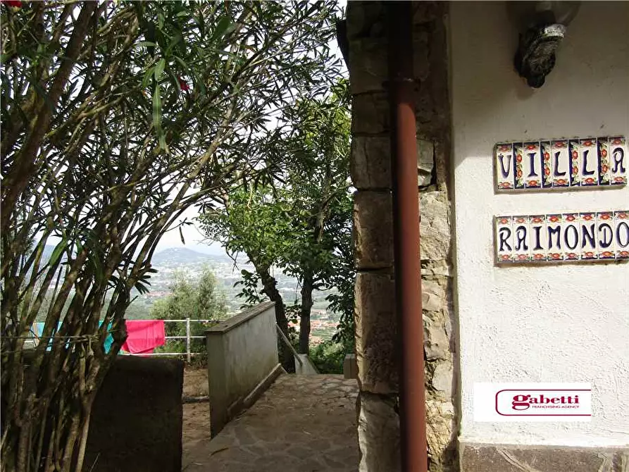 Immagine 4 di Villa in vendita  a Portoferraio