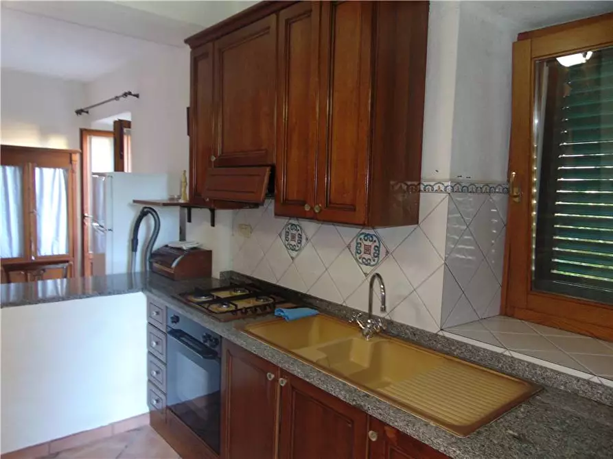 Immagine 3 di Appartamento in vendita  a Marciana