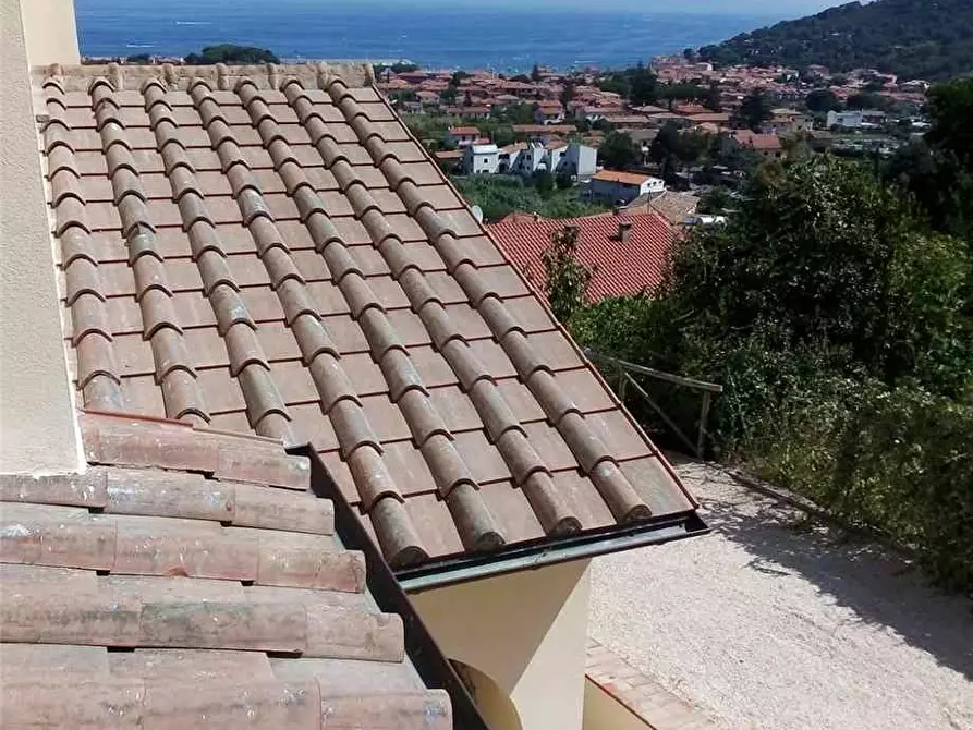 Immagine 10 di Villa in vendita  a Marciana Marina