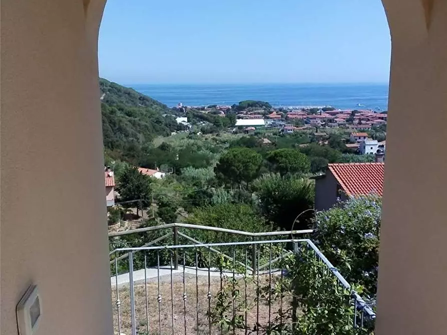 Immagine 12 di Villa in vendita  a Marciana Marina