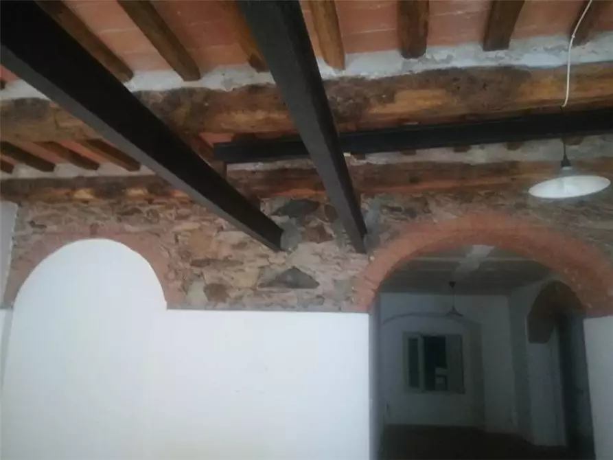 Immagine 2 di Deposito in vendita  a Rio