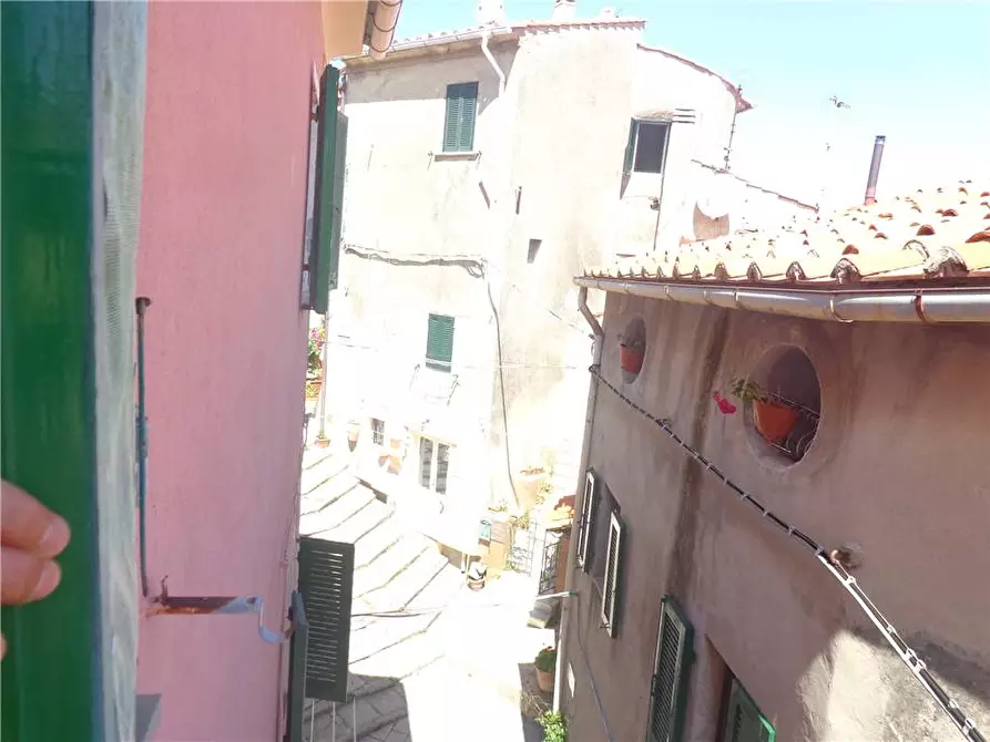 Immagine 2 di Appartamento in vendita  a Marciana