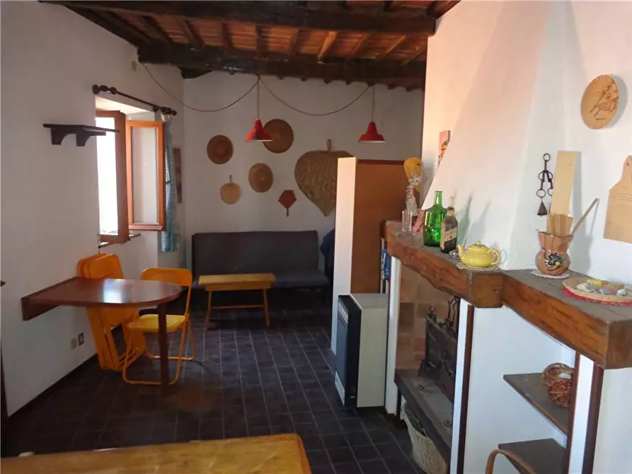 Immagine 3 di Appartamento in vendita  a Marciana