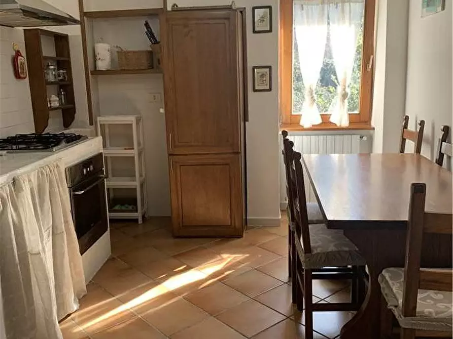 Immagine 3 di Appartamento in vendita  a Marciana