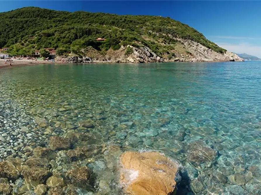 Immagine 6 di Porzione di casa in vendita  a Rio