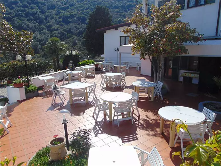 Immagine 2 di Albergo/B&B/Residence in vendita  a Campo Nell'elba
