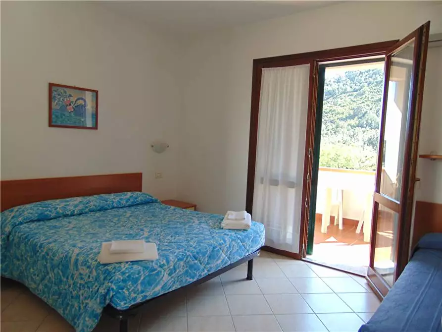 Immagine 8 di Albergo/B&B/Residence in vendita  a Campo Nell'elba