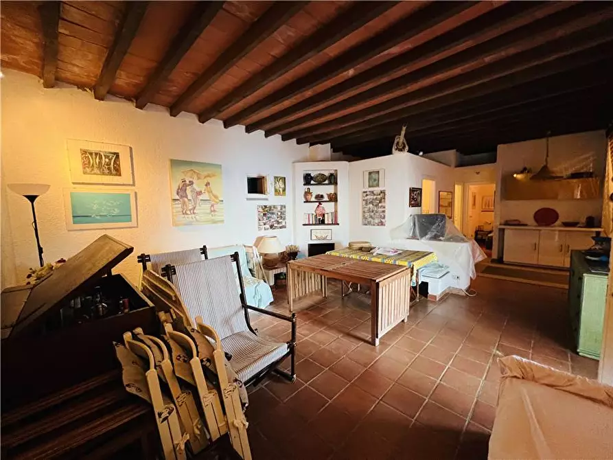 Immagine 2 di Porzione di casa in vendita  a Marciana Marina