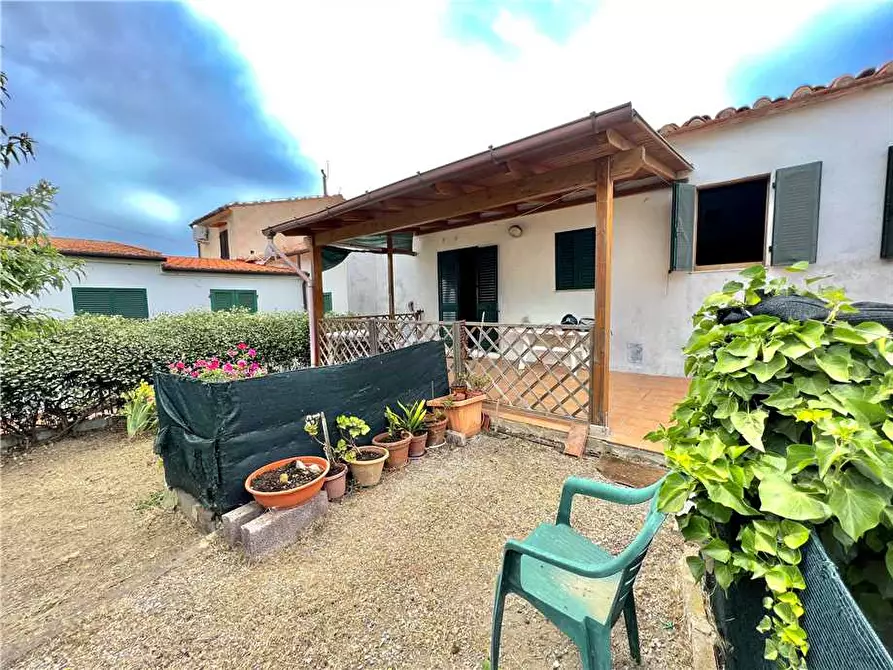 Immagine 3 di Porzione di casa in vendita  a Marciana