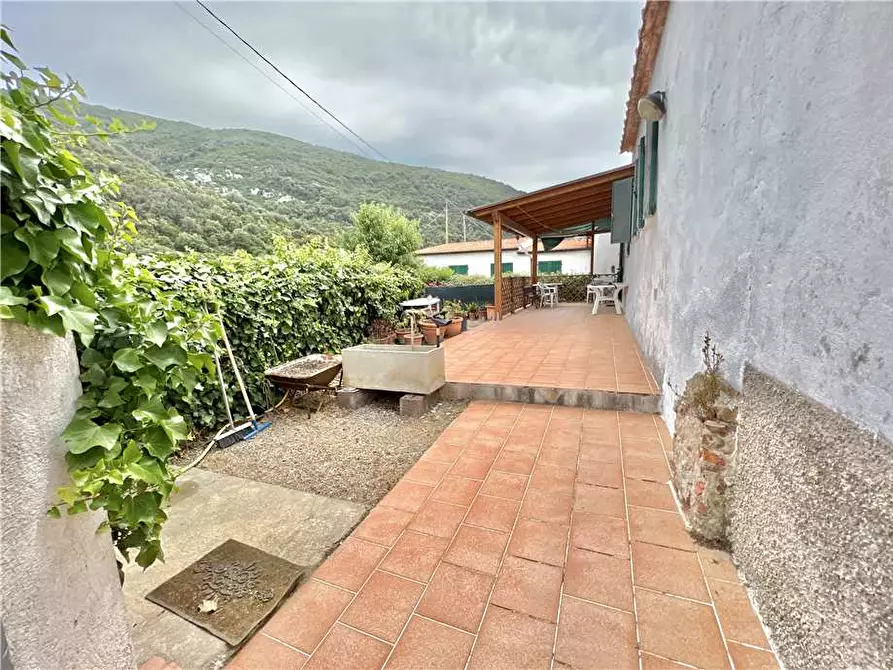 Immagine 4 di Porzione di casa in vendita  a Marciana